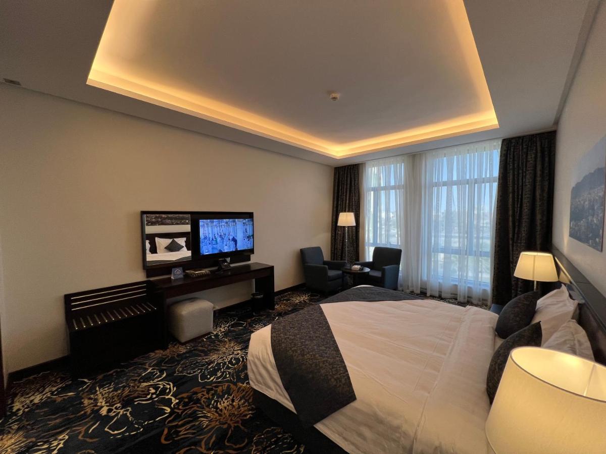 Zaha Taiba Hotel Medina Exterior photo