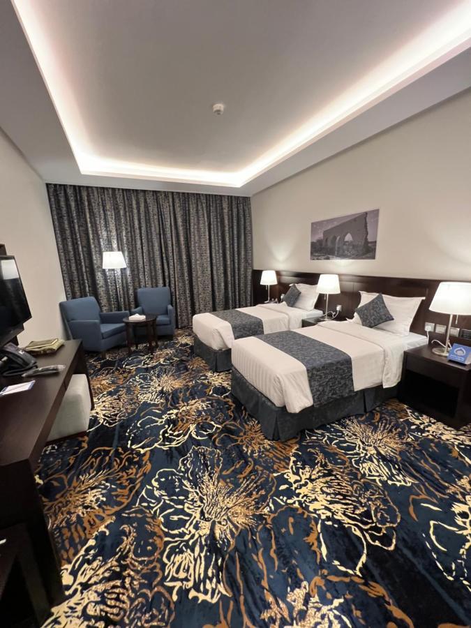 Zaha Taiba Hotel Medina Exterior photo